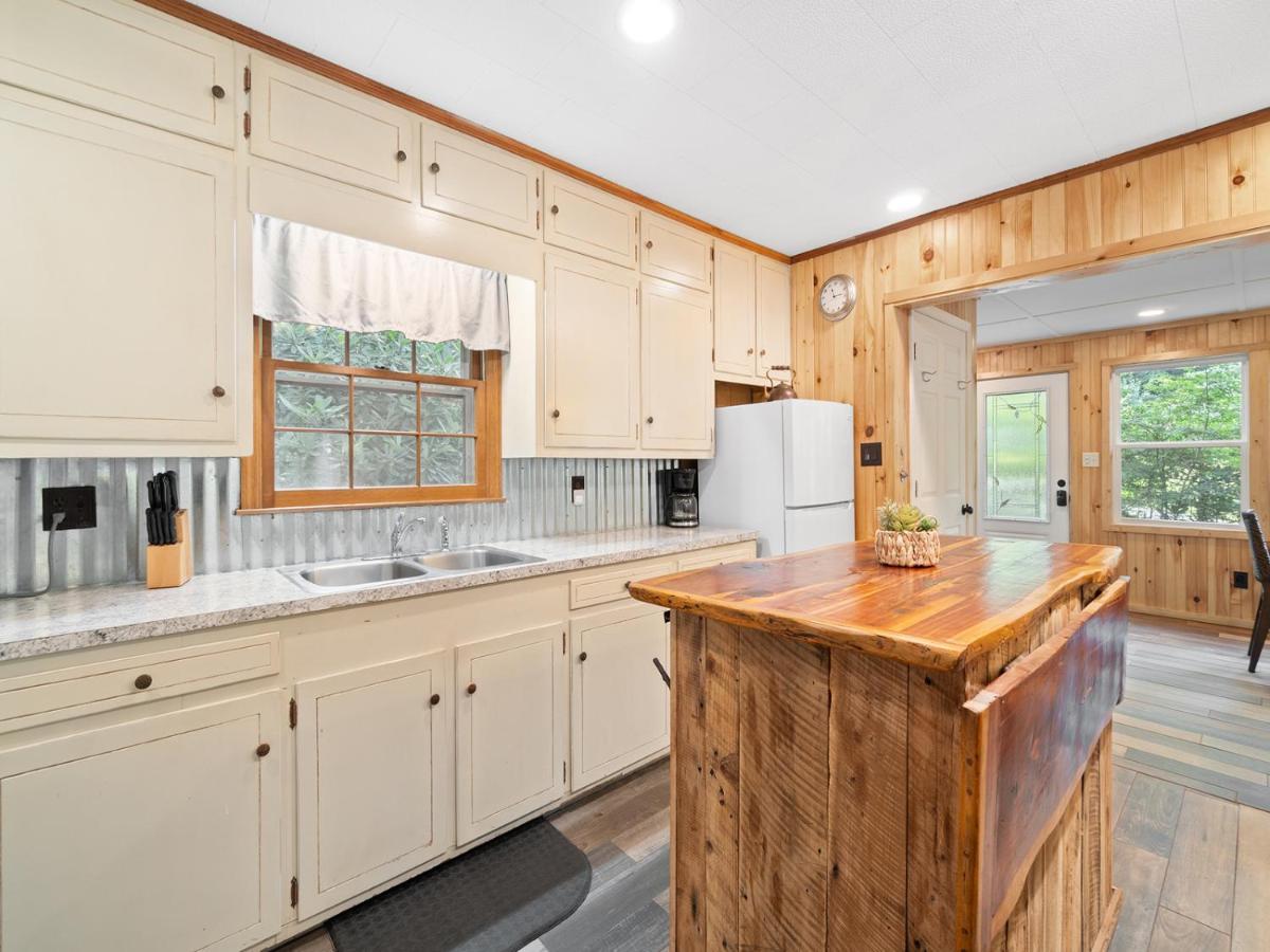 Gingercake Mtn Cottage At Linville Gorge - Wood Burning Fireplace Linville Falls Exteriör bild