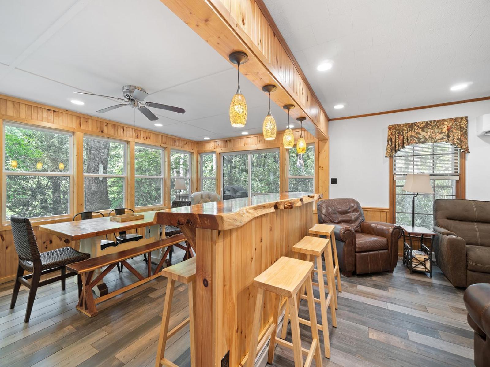 Gingercake Mtn Cottage At Linville Gorge - Wood Burning Fireplace Linville Falls Exteriör bild